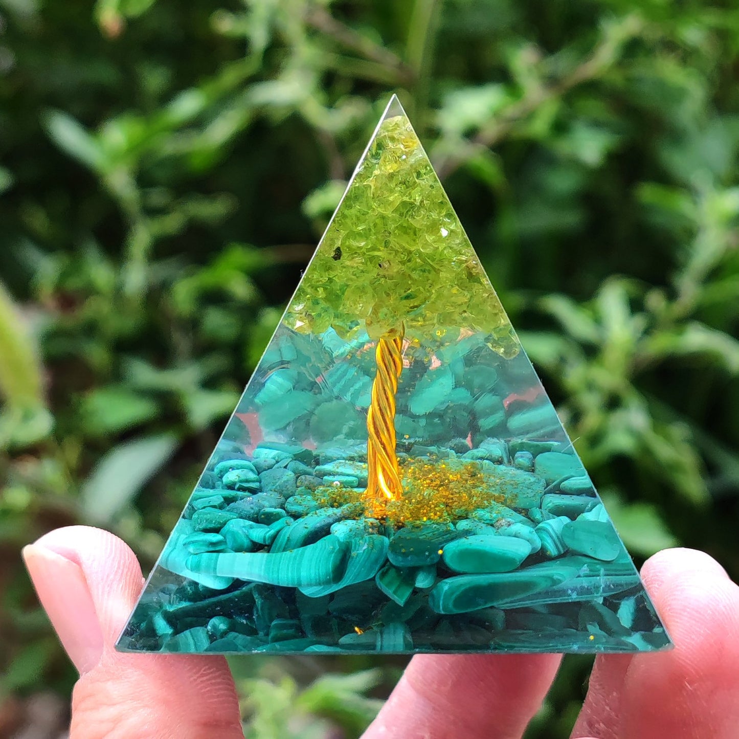 50/60mm Peridot & Malachite Energy Healing Chakra Reiki Meditaiton Orgonite Pyramid Handmade Tree of Life Orgone Pyramid