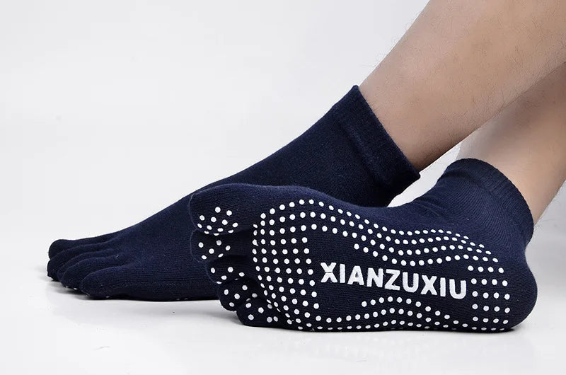 2024 Men Pilates Socks Wholesale Cotton Breathable Non-Slip Massage Yoga Socks Cotton YOGA Sports Five-finger Socks 5 toe socks