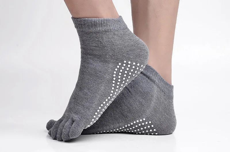 2024 Men Pilates Socks Wholesale Cotton Breathable Non-Slip Massage Yoga Socks Cotton YOGA Sports Five-finger Socks 5 toe socks