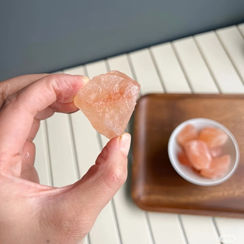 Natural Himalayan Salt Raw Stone Crystal Stone Aromatherapy Stone Essential Oil Diffuser Home Office Decoration Shape Random